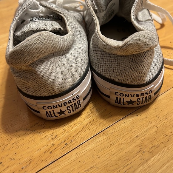 Converse gray low top sneakers - Picture 4 of 8